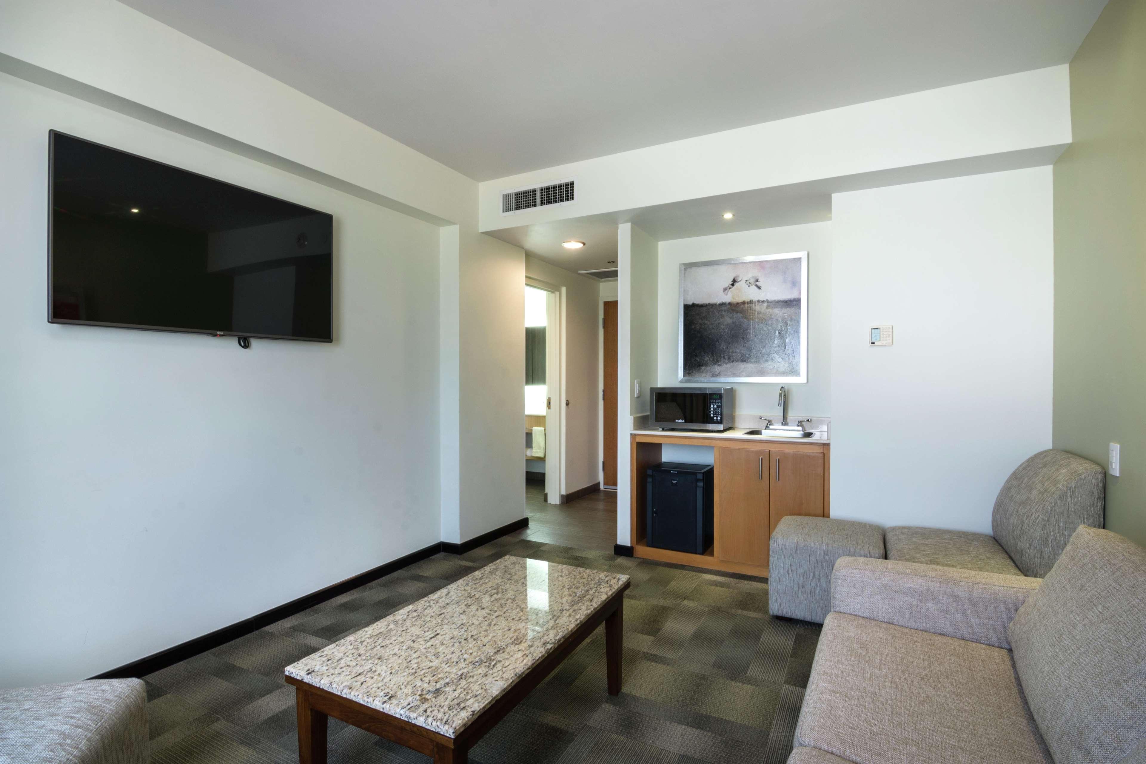 Hampton Inn By Hilton Silao-Aeropuerto, Mexico Екстериор снимка