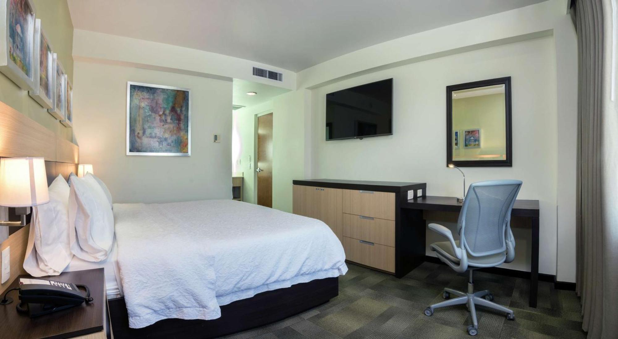 Hampton Inn By Hilton Silao-Aeropuerto, Mexico Екстериор снимка